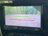 【バックカメラ】駐車時に後方がリアルタイム映像で確認できます。大型商業施設や立体駐車場での駐車時や、夜間のバック時に大活躍!運転スキルに関わらず、今や必須となった装備のひとつです!