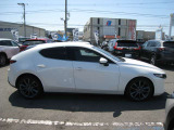 MAZDA3ファストバック 2.0 20S バーガンディ セレクション 