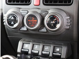 『1台』のお車に対して、こだわって仕入れを行っております。オプション装備装着車となります!