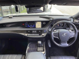 LS 500h バージョンL 4WD 本革シート