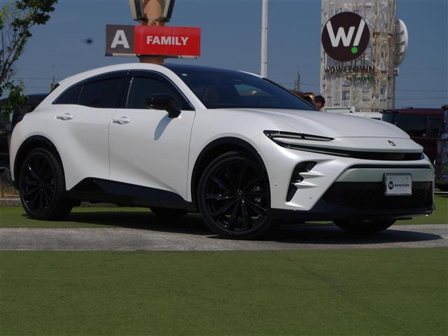 クラウンスポーツ 2.5 Z E-Four 4WD 本革シート