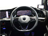 Das WeltAuto(ダス・ヴェルトアウト)ドイツ語でザ・ワールドカーという意味を持つこのブランドは、まさに世界品質をお届けするというフォルクスワーゲンの哲学から生まれました。