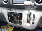 自社整備工場から板金工場、保険やローン等お車に関してはフルサポート!楽しいカーライフのお手伝いをぜひお任せください!自社板金工場・に加え、運輸支局指定工場にて、しっかり点検整備させて頂いております。
