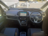 セレナ 1.2 e-POWER ハイウェイスター V 