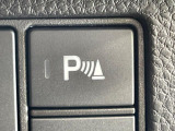 【クリアランスソナー】バンパーに付いたセンサーが障害物を検知!一定の距離に近づくとアラートで教えてくれます♪狭い駐車スペースや車庫入れ時も安心ですね☆