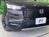 【シーケンシャルターンランプ付きLEDヘッドライト】人気の『流れるウィンカー』付きのLEDヘッドライトを装備♪高級感はもちろん、点灯時は存在感たっぷりで他車からも認識されやすく安心です。