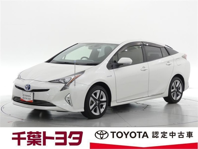 プリウス 1.8 S ツーリングセレクション E-Four 4WD 