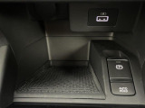 気になる車はすぐにお問い合わせください!画面右側の0066から始まる無料ダイヤルからお問い合わせ下さい!専門スタッフがお車のご質問にお答えいたします!