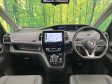 セレナ 1.2 e-POWER ハイウェイスター V 