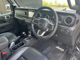ラングラー アンリミテッド サハラ 4WD 本革シート
