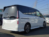 セレナ 2.0 ハイウェイスター V 