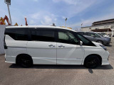 セレナ 1.2 e-POWER ハイウェイスター V 