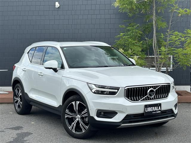 XC40 B4 AWD インスクリプション 4WD 4WD 本革シート