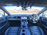パナメーラスポーツツーリスモ  4 4WD 本革シート