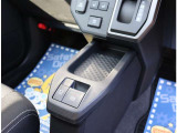 入庫時・販売時・納車前に、弊社基準の68項目に及ぶ点検整備を実施しております。