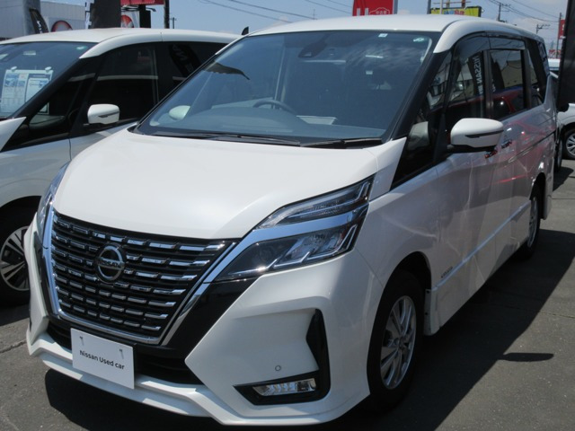 セレナ 2.0 ハイウェイスター V 4WD 