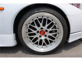 BBS18インチAWです。タイヤは5分山以上あります。まだまだ走れます!嬉しいですね!