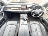 A8 4.0 TFSI クワトロ 4WD 