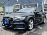 内装クリーニングも施しております。内装の綺麗なお車は気持ちが良くオススメさせていただく1つのポイントになっております。