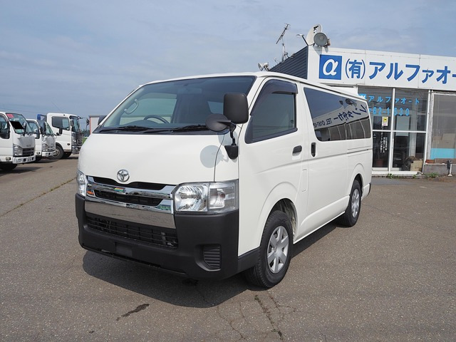 レジアスエース 3.0 DX ロング ディーゼル 4WD 