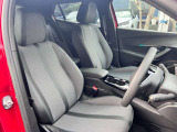 年間500台以上の中古車販売実績が御座います。安心してお乗り頂けるようきちんと整備、点検しご納車致します。