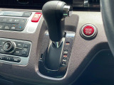 気になる車はすぐにお問い合わせください!画面右側の0066から始まる無料ダイヤルからお問い合わせ下さい!専門スタッフがお車のご質問にお答えいたします!