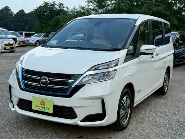 セレナ 1.2 e-POWER XV 大画面ナビ 後席モニター プロパイロット