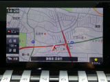 プジョー/シトロエンの正規ディーラーですので納車前の整備、点検はもちろんの事、保証も充実しております。