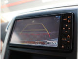 お車選びをお楽しみ頂けるよう、在庫車の展示スペースを十分に確保しております。