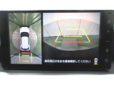 車両を上から見たような映像をナビ画面に表示するパノラミックビューモニターが付いています。