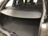 【トノカバー】荷物に直射日光が当たるのを防ぐだけでなく、目隠しとしての役割も果たしてくれるので、防犯面でも役立ちます!