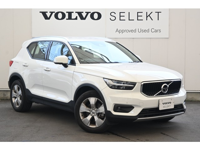XC40 B4 モメンタム 