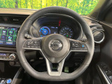【純正革巻きステアリング】上質な革を使用することで、手にしっかり馴染みとても運転しやすいハンドルです♪