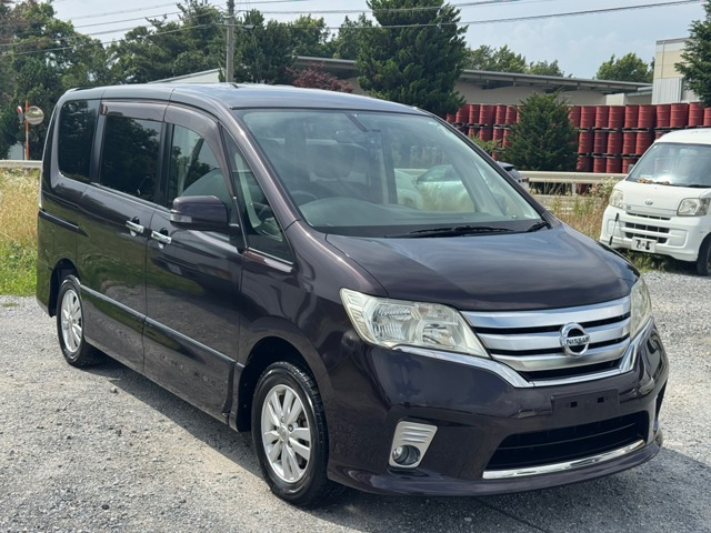 セレナ 2.0 ハイウェイスター Vセレクション 4WD 