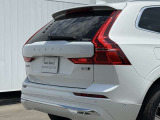 ◆バック/万が一を考え、安全性を重視する方に選ばれているVOLVO車。ドアを開閉するとその重み・厚みに驚くはず
