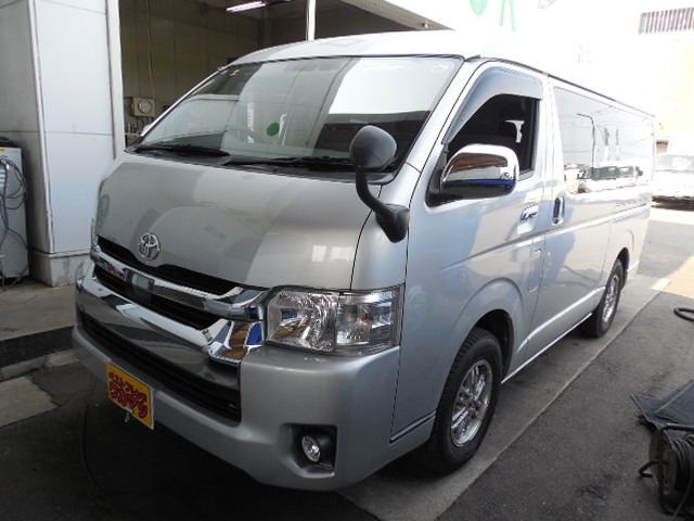ハイエース2.7 GL ロング ミドルルーフ 4WD10人乗り