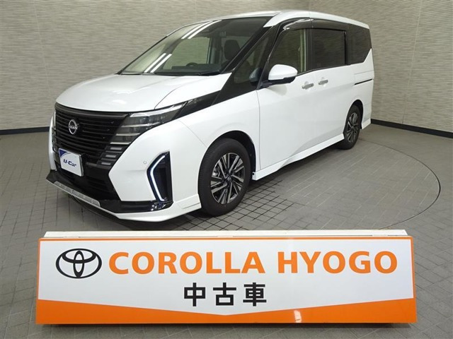 セレナ 1.4 e-POWER ハイウェイスター V 