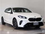 BMWのダイナミック且つエモーショナルなスタイルを印象付けるキャラクターライン(プレスライン)眺めているだけで溜め息の出る美しさです☆