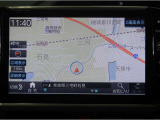 ナビゲーションを装備。タッチパネル式で使いやすく、お出かけもラクラクです。