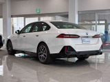 BMWを熟知したメカニックよる100項目の納車前点検☆ドイツ本国と同様の教育・訓練を受けたBMW専門メカニックが100項目にも上るポイントを徹底的にチェックいたします。