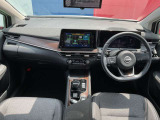一体感のある運転席周り♪快適なドライブをお楽しみください∩( ´∀`)∩