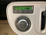 オートエアコンはこまめに温度調整するので、燃料の消費量をより少なくできます。