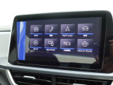 9.2インチ大型全面タッチスクリーンを搭載。車両を総合的に管理できる『インフォテイメントシステム』です。