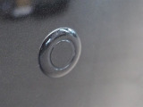 衝突被害軽減装置付きです。