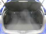 トヨタ高品質中古車洗浄「まるまるクリン」施行済♪室内の汚れもニオイも、くまなく洗浄・除菌・消臭!ボディやタイヤ、エンジンルームも、すみずみまで美しく仕上げます♪