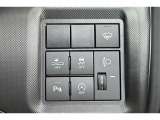 上質で落ち着いた印象のインパネ。直感的に操作できるスイッチレイアウトです。