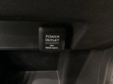 アクセサリーソケットはUSBのアダプターなどをつければ、スマホの充電にも使えます。