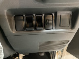 指定工場併設で末永く品質を保ちます。12ヶ月点検や車検はもちろんのこと、国家資格整備士によるお車のアドバイスも致します。