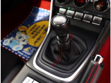 【車屋】として、長く車業界に従事した経験豊富なスタッフが多数在籍しております。