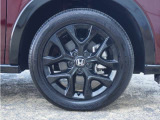 アルミホイール装着車です!これで足元まわりもおしゃれにきまります!
